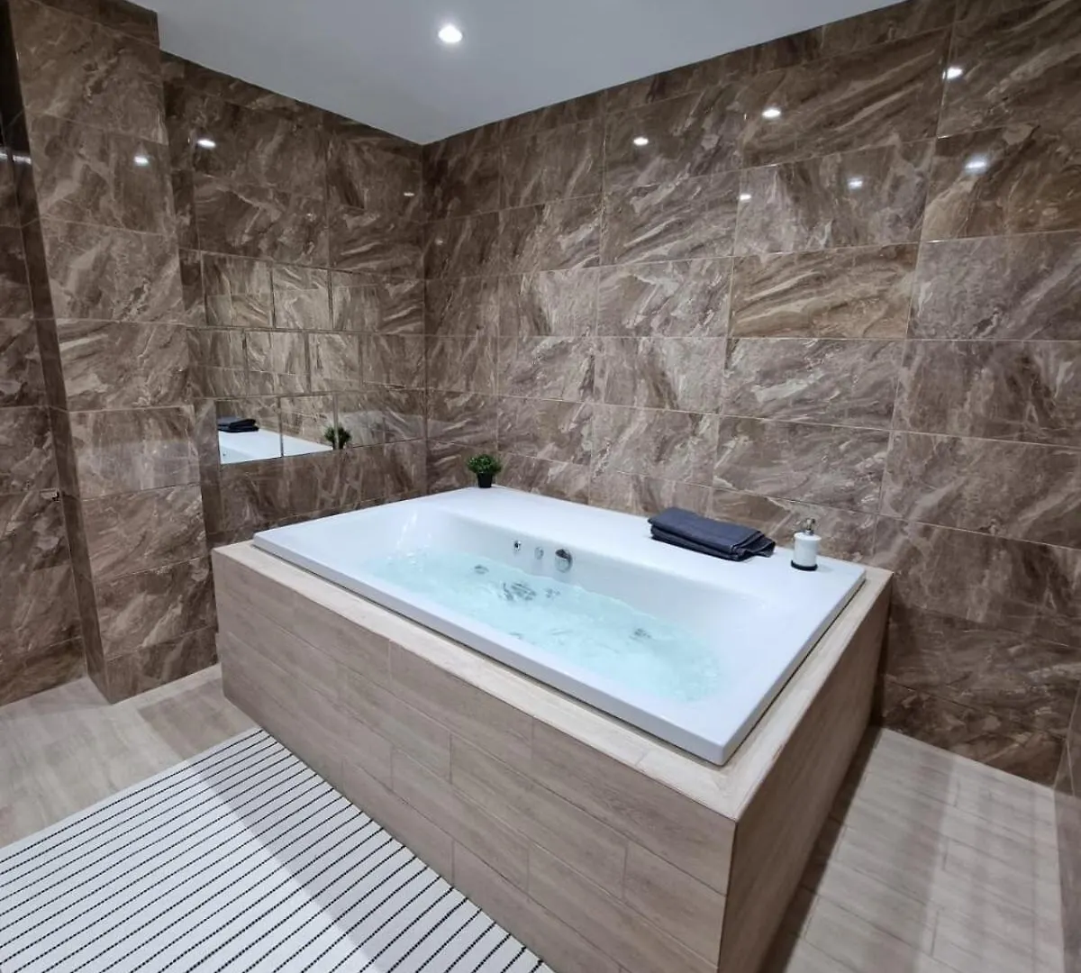Ideal Getaway Apartment With Private Jacuzzi 산토도밍고